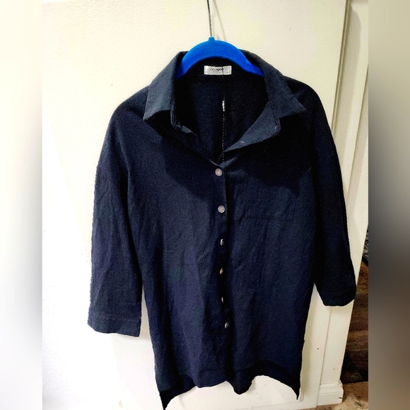$6 If Bundled | 3/4 Linen Top | Black | Oversized Small - Picture 2 of 9